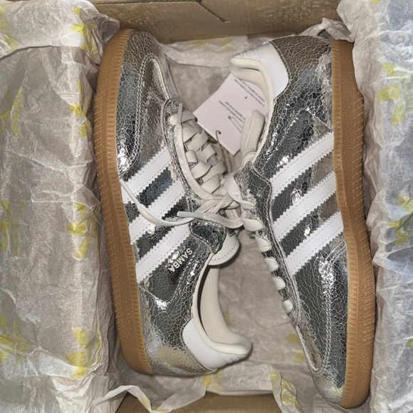 Adidas women’s silver samba - Picture 1 of 9